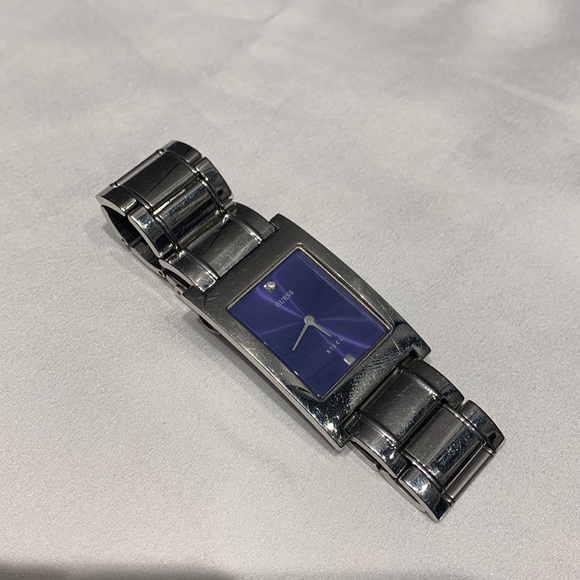 Heavily used Guess Slim watch - Picture 6 of 7